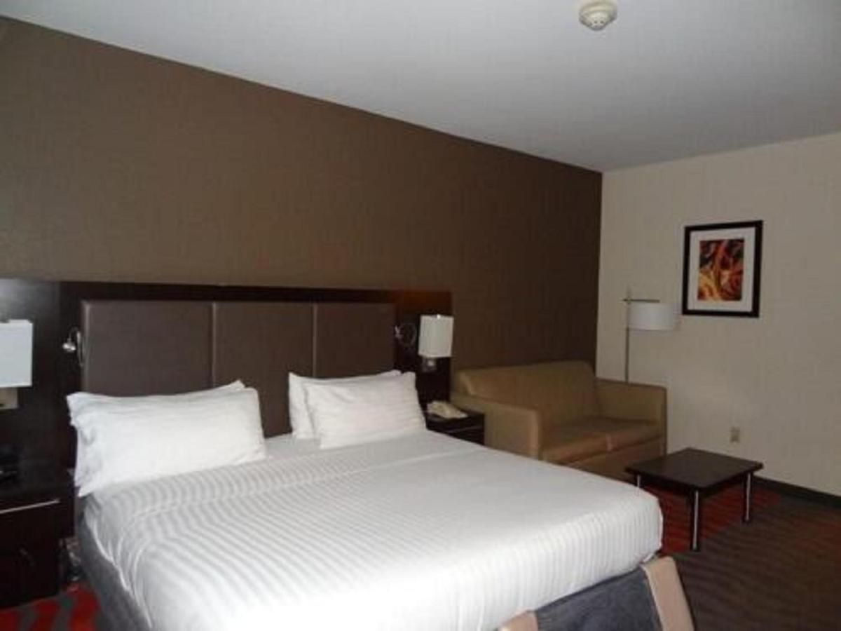Holiday Inn Express Hotel & Suites Columbus Southeast Groveport By Ihg מראה חיצוני תמונה