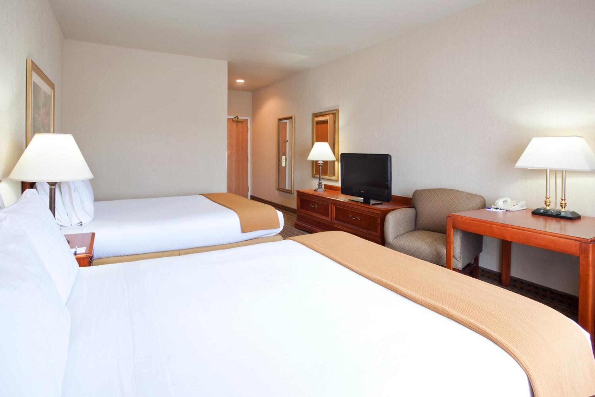 Holiday Inn Express Hotel & Suites Columbus Southeast Groveport By Ihg מראה חיצוני תמונה